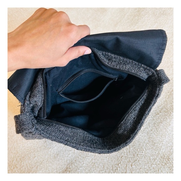 Vintage Y2K Charcoal Gray Cozy Wool Knit Purse Crossbody Bag with Front Flap - Picture 6 of 7